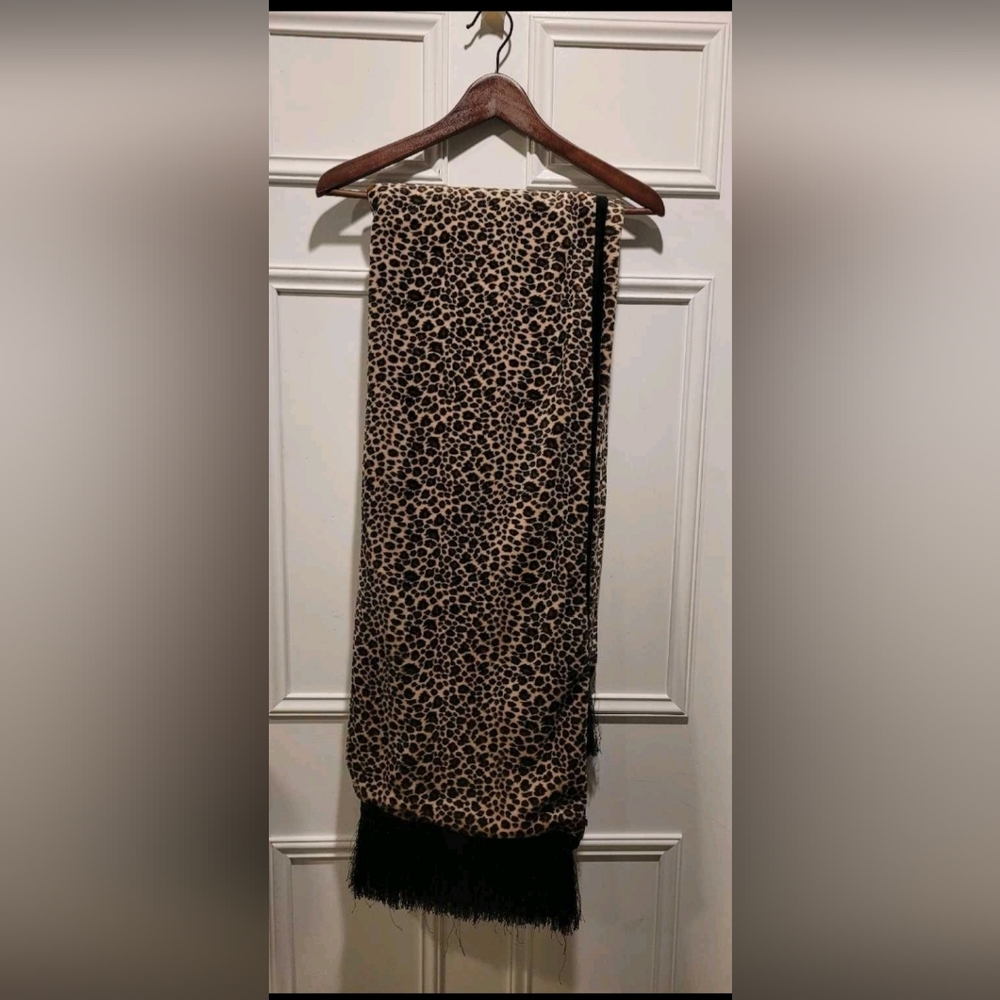 BLANKET EEUC Leopard Print Velvet Solid Black Backing Appro 50"x60"